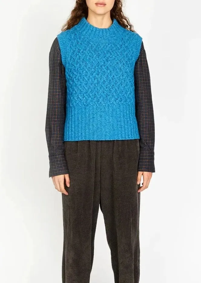 IrelandsEye Trellis Cropped Vest | Blue