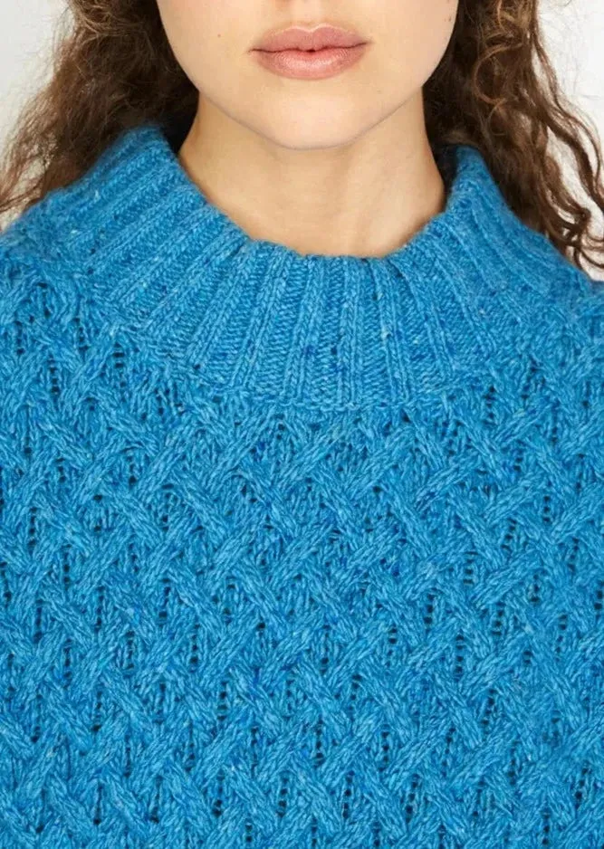 IrelandsEye Trellis Cropped Vest | Blue