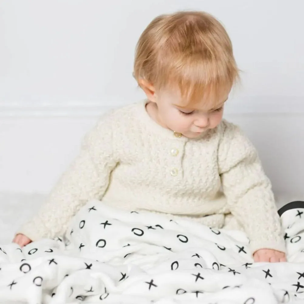 Lulujo Deluxe Muslin Quilt - Modern XO